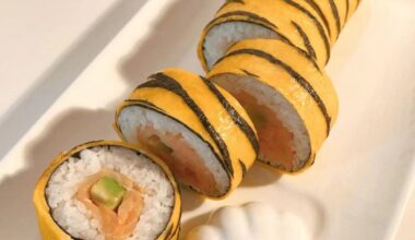 My boyfriend's tiger skin sushi rolls😋