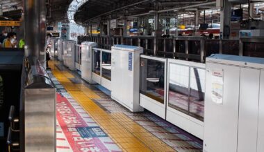 Keikyu Platform, Yokohama Station