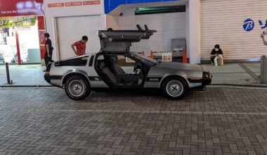 Delorean parked in Akihabara