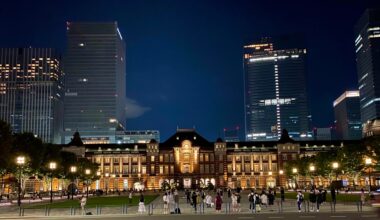 Tokyo station at night