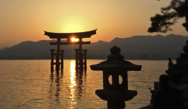 Sunset view of Itsukushima Shrine torii, Miyajima [OC]