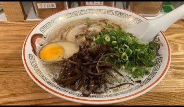 Great Tonkotsu Ramen in Tokyo at Hakata Ramen Debuchan