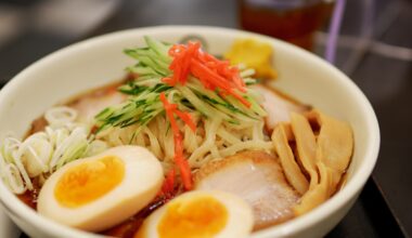 Refreshing in summer! Even though, I am not a fan of cold food, this noodle bowl was delicious.