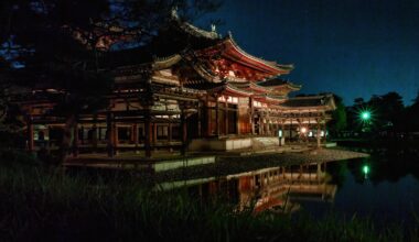 Byodoin Phoenix Hall(Byoudoin Hououdo), Uji, October 2009.