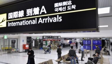 Japan looking to resume accepting foreign tourists in June