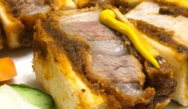 We tried one of the best pork katsu curry sandwiches in Tokyo