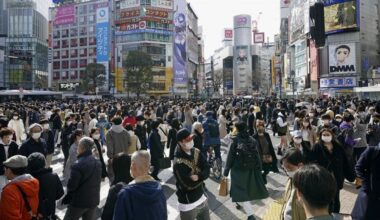 Japan's population down 640,000 in 2021, biggest drop on record