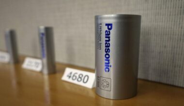 Panasonic to invest up to $4 bil. on new EV battery factory in U.S.