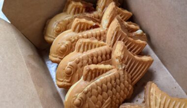 Taiyaki (nutella, azuki, and cheese)