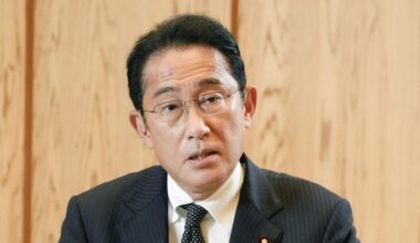 Support for Kishida Cabinet to 51% from 63% after Abe funeral plan