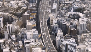 Vertical pano of a Tokyo street