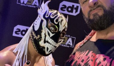 [AEW Road Rager Spoilers] Posing backstage at tonight's AEW Dynamite