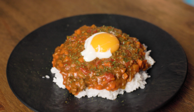 I used a Japanese curry roux to make keema curry :)