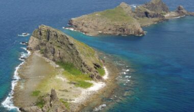 China ships enter Japan waters near Senkakus, day before key anniv.