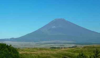 snowless mt. fuji