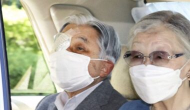 Former Emperor Akihito undergoes surgery for cataracts