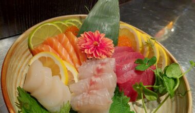 i made sashimi plate for a friend with his girlfriend. They love sashimi. Especially the blue fin tuna sashimi