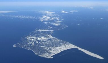 Russia scraps visa-free visits to islands in dispute with Japan