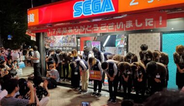 Employees thanking loyal customers after second SEGA store in Akihabara closes after 17 years