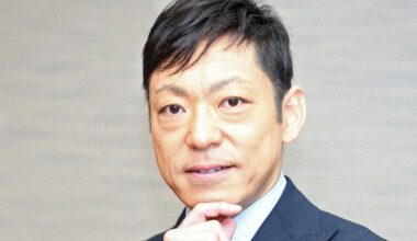 Actor Kagawa apologizes for indecent acts against bar hostesses