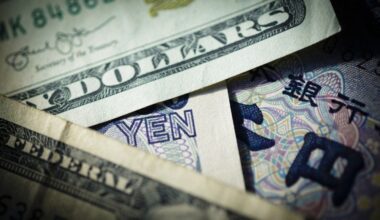 Dollar hits 6-yr high above 120 yen on possibility of more rate gap