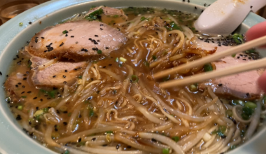 Checking out some truly old school ramen in Shizuoka