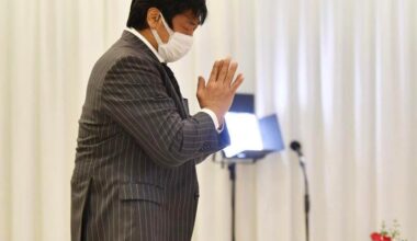 “Kenta Kobashi praying for the repose of Antonio Inoki's soul at his wake today.”