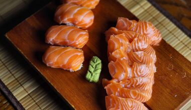 Made an easy salmon sushi & sashimi lunch