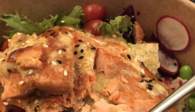 I ordered an Aburi Salmon Bowl from a steak and seafood restaurant. Is it fully cooked?