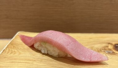 Chū toro, hamachi, engawa, and salmon aburi with miso nigiri from Katsumudori in Waikiki, Hawaii 🍣