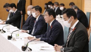 Kishida asks firms to match pay hikes to inflation