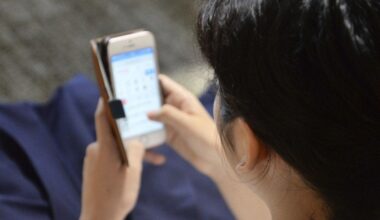 Parents urged to set boundaries on kids' internet usage