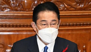 Japan PM Kishida says 'masks unnecessary outdoors' amid struggle to get message across - The Mainichi