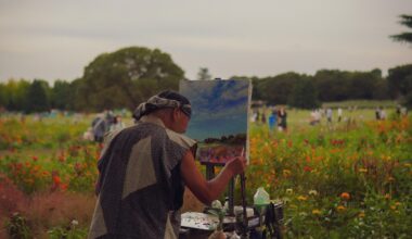 A painter at Showa Memorial Park in Tachikawa.