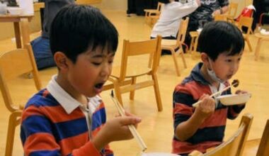 Children taste insects in Kyoto as consumption promoted