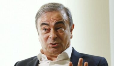 2 Americans who helped ex-Nissan chief Ghosn flee Japan sent to U.S.