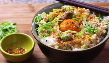 Oyakodon (Japanese Chicken and Egg Rice Bowl)