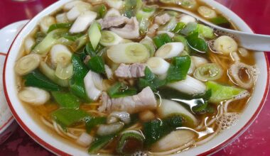 I had ramen with lots of green onions in Chichibu.