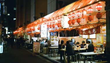 Late night drinking and eating in Minato, Tokyo