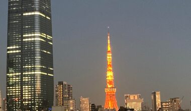 Tokyo Tower viewed from Roppongi Hills