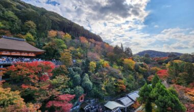 Kyoto, Kiyomizu-dera - Nov 2022 (taken with Galaxy S22's wide lens, unedited)