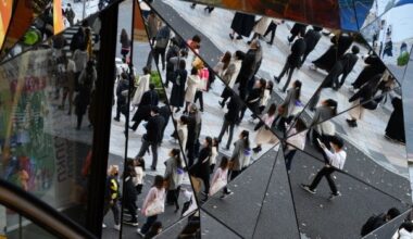 Japan Companies Raise Winter Bonus by 9.7%, Nikkei Says - BNN Bloomberg