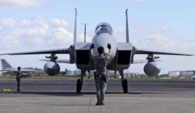 Japanese fighter jets land in Philippines for 1st time since WWII