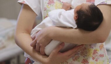 Families in Tokyo to get 5,000 yen per child in battle against falling birthrates