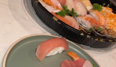 tuna, kingfish, salmon+prawn