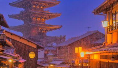 Yasaka Pagoda, Higashiyama, Kyoto, on a snowy night