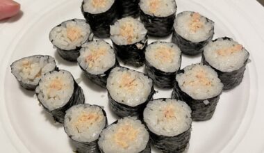 [H] I’ve never made sushi before but I tried making tuna-mayo sushi for my son to bring to school for lunch