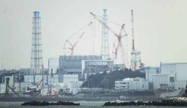 Japan watchdog OKs new safety rules to extend reactor life