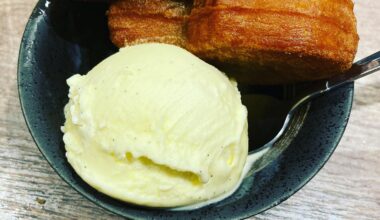 Hot Taiyaki with French Vanilla Ice Cream. Wonderful combination.