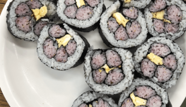 umeboshi and tamago sushi 💖 🌸